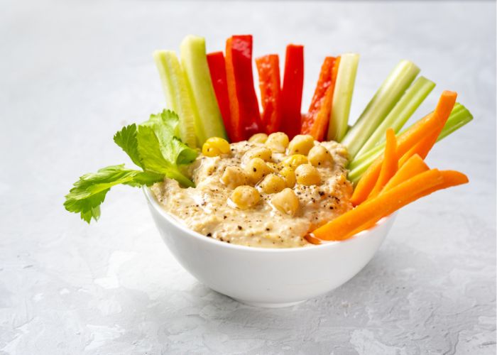 Hummus And Carrot Sticks