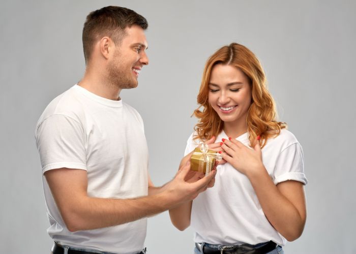Surprise Gift Ideas for Couples That Go Beyond Expectations