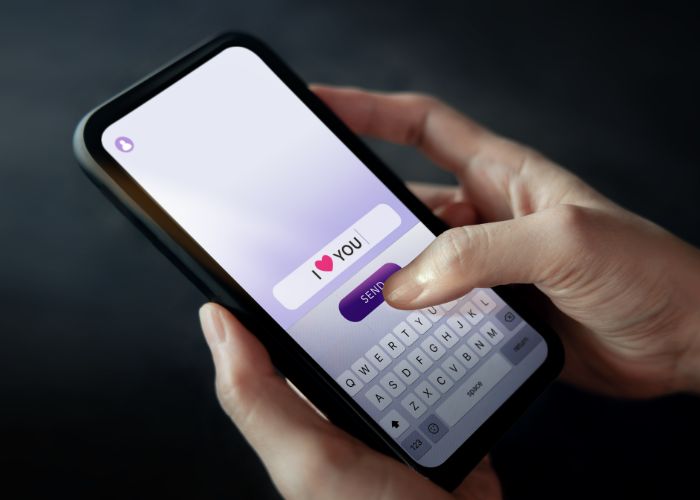 How to Secretly Tell Someone You Love Them Over Text