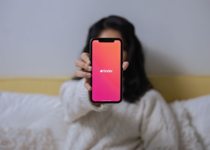 How to Use Tinder Like a Pro Without Wasting Your Time