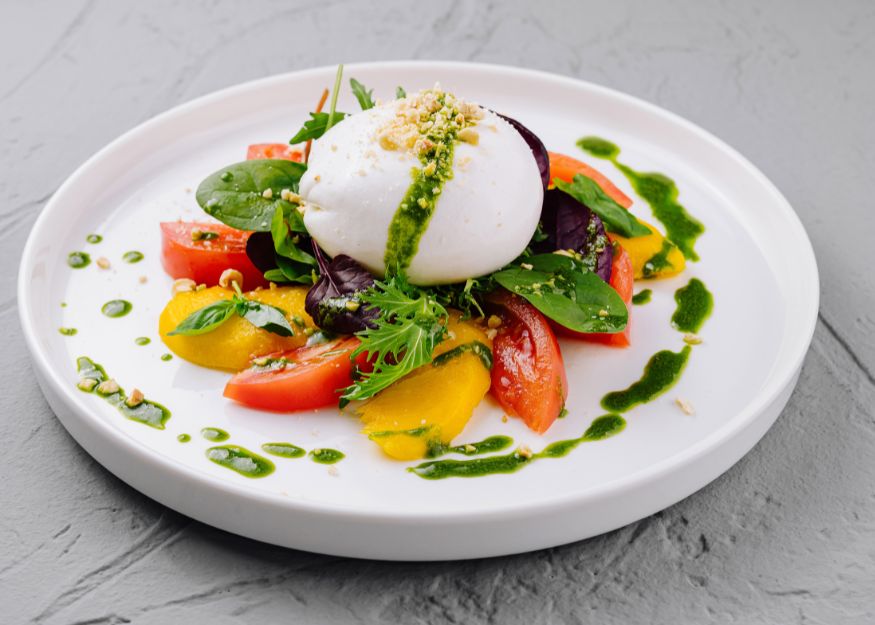 Caprese Salad With Pesto Drizzle