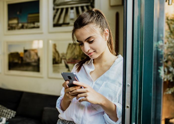 How to Craft the Perfect Text to Ex After Breakup (and Get a Response)