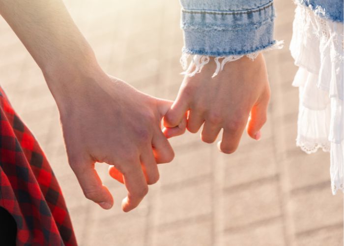 15 Romantic Promises for Her That Keep Love Alive Every Day