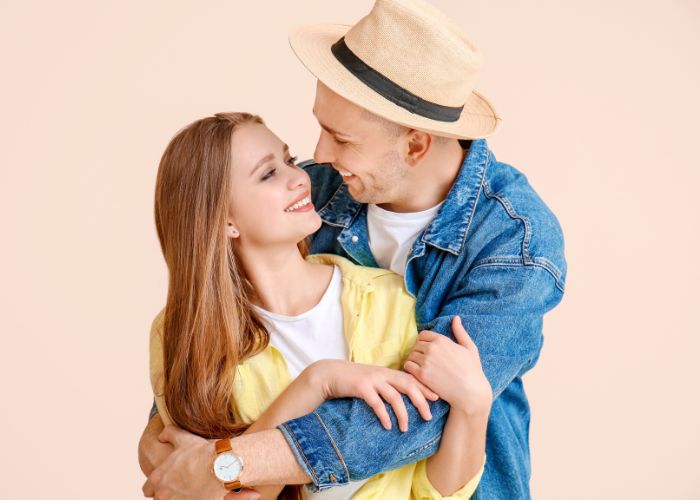 12 Signs of a Healthy Romantic Relationship That Endures