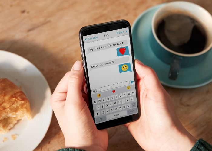 How to Flirt With Emojis Without Sounding Cringey